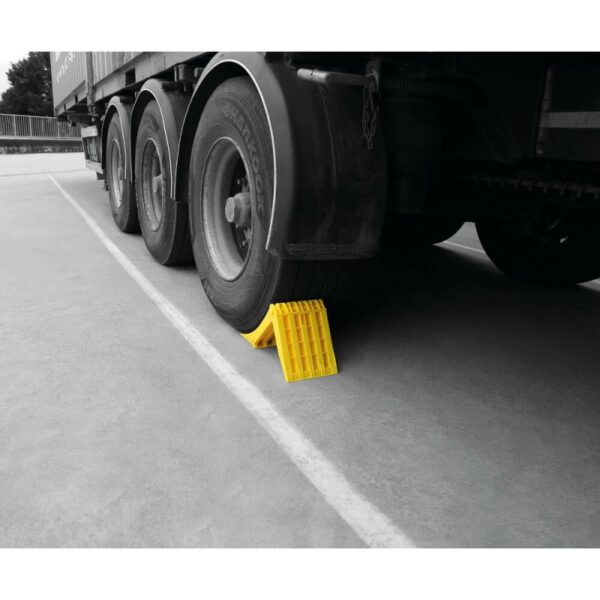 CALZO TERMOPLASTICO HOMOLOGADO PARA RUEDAS PLEGABLE - Imagen 4